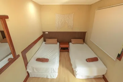 Habitación Twin Económica — Notthing Hill Guesthouse